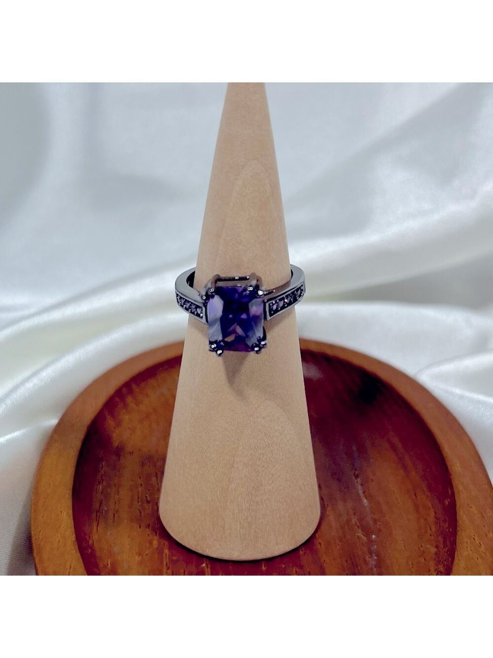 Gunmetal Purple Ring